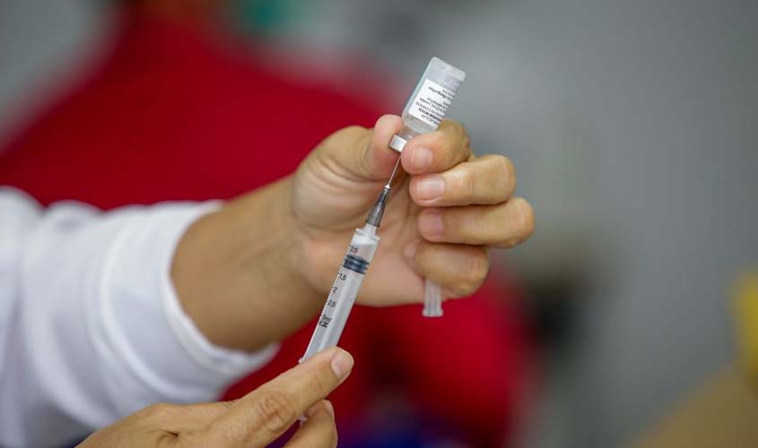 Agevisa reforça Campanha Estadual de Multivacinação neste sábado e orienta sobre atualização da caderneta de vacinas 