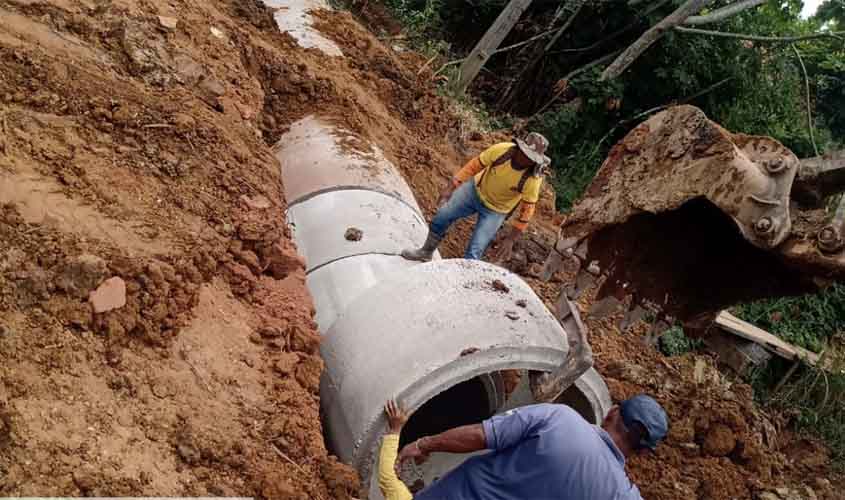 Ponte precária é substituída no bairro Nova Esperança, em Porto Velho