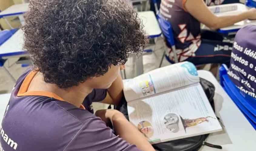 Pé-de-Meia beneficia mais de 34 mil estudantes e reforça combate à evasão escolar em Rondônia