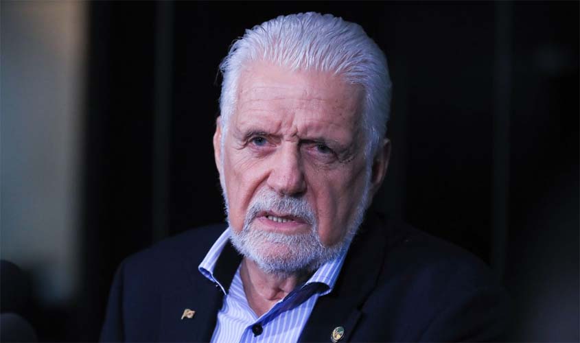Jaques Wagner deixará liderança do governo no Senado