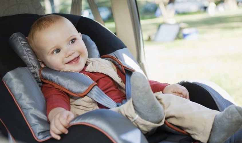 APM defende o uso de cadeirinhas e outros dispositivos para o transporte de crianças  