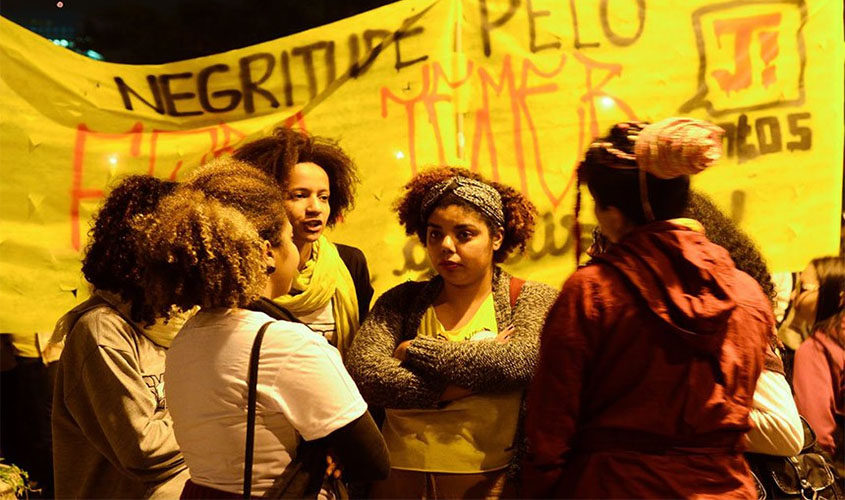 Na véspera do Dia da Mulher Negra, senadoras dizem que 'há pouco a comemorar'  