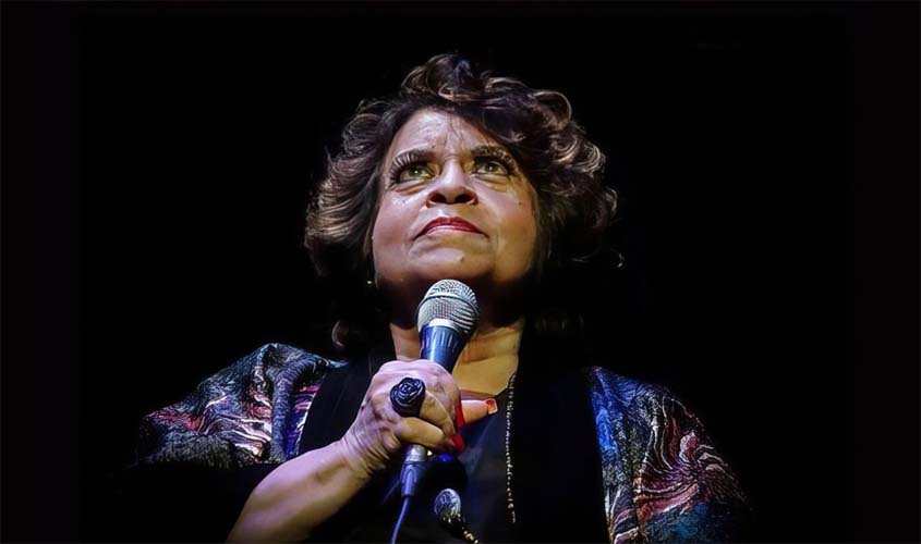 Morre, no Rio, a cantora Leny Andrade, aos 80 anos