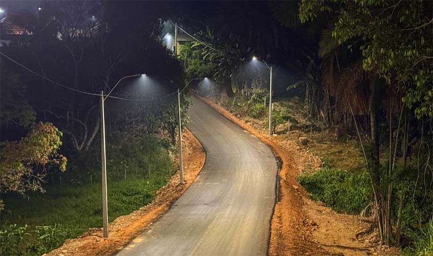 Rua Canhoto da Paraíba recebe iluminação 100% LED