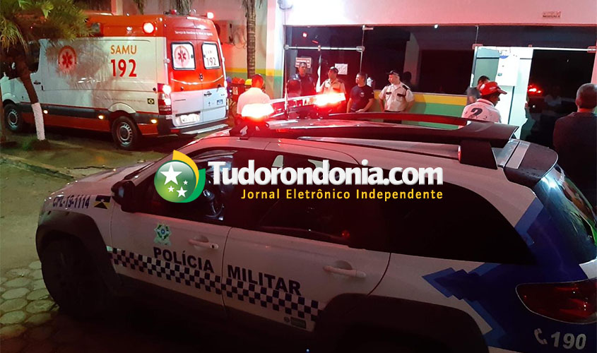 Mulher é socorrida em estado grave após levar várias facadas do marido ciumento