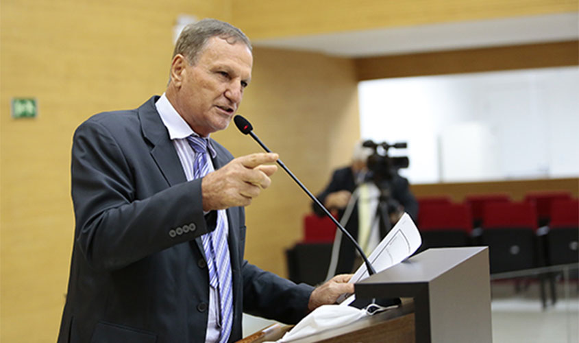 Follador comemora liberação da obra da BR-319 e diz que nada mais a prejudica