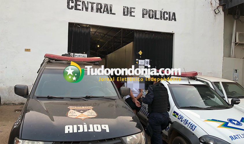 Depois de ser presa por agressão, mulher tentar beijar cachorro e acaba levando mordida na boca