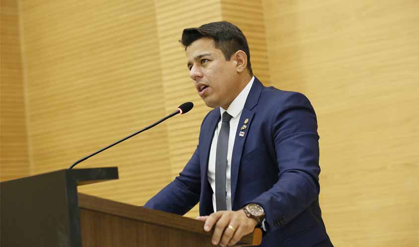 Omissão: Vereador de Cacoal responsabiliza deputado Adailton Fúria pela morte de recém nascido em São Francisco do Guaporé  