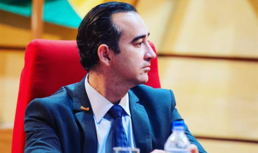 Advogado de policial penal acusado de participar da morte de caminhoneiro questiona depoimento de empresária