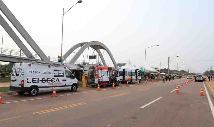 Prefeitura participa de atividade alusiva à Semana Nacional de Trânsito no Espaço Alternativo