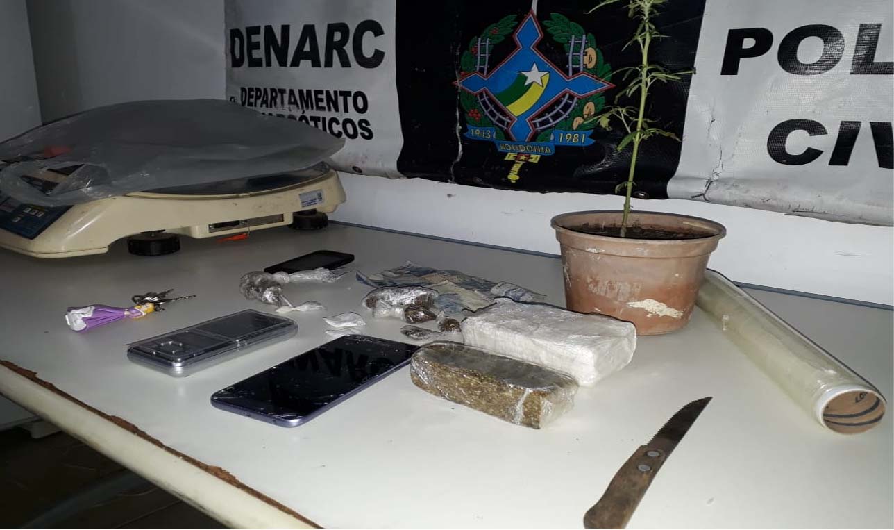 Denarc: Polícia fecha boca de fumo apreende drogas e manda dois para cadeia