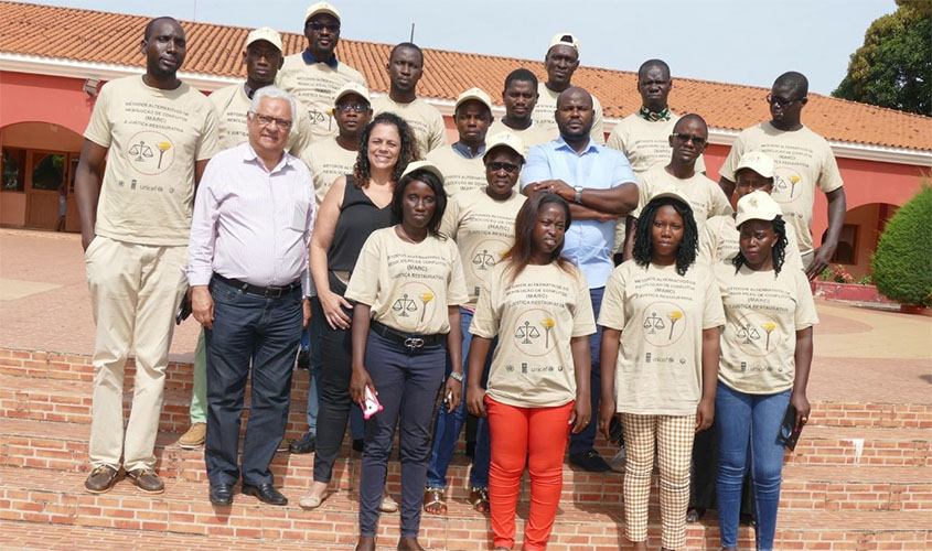 Juíza de Rondônia treina mediadores na Guiné-Bissau