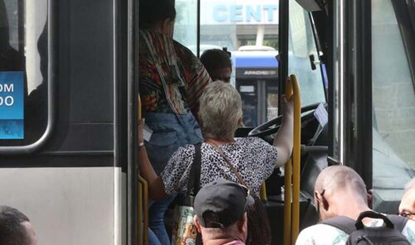 A uma semana para o segundo turno, STF autoriza transporte público gratuito durante eleições