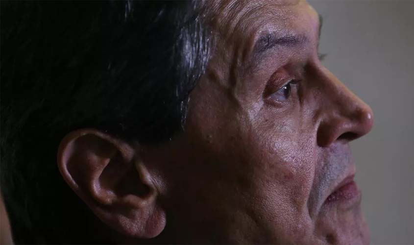 Roberto Jefferson trocou tiros com a PF porque quer ser mártir