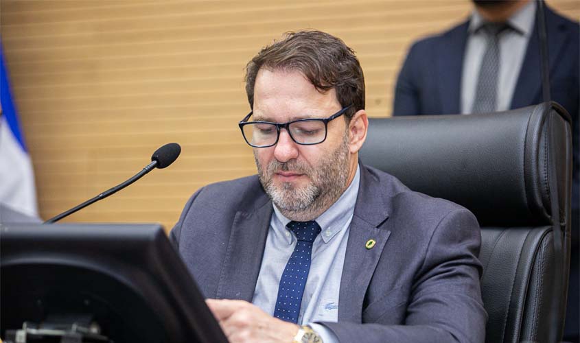 Alex Redano solicita obras na ponte do Rio Preto