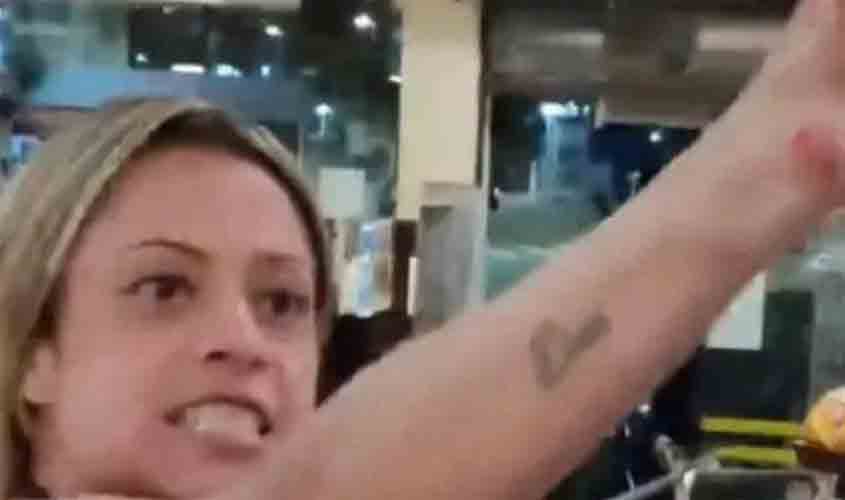 Advogada diz estar 'arrependida' de ataques homofóbicos e racistas e culpa 'doença' por agressões