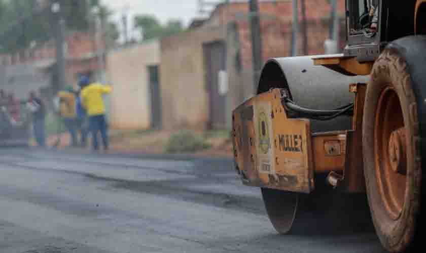 Bairros Mariana e São Francisco recebem mais de 45 quilômetros de asfalto