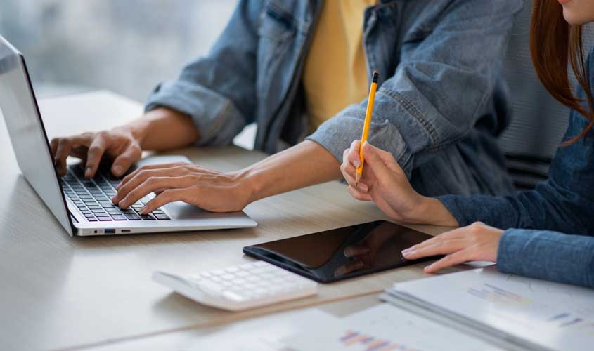 Cursos mais disputados no Brasil: como escolher uma carreira em um cenário de alta concorrência