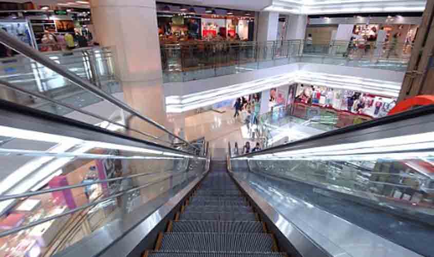 Shopping de Porto Alegre (RS) deve fornecer creche para empregadas das lojas