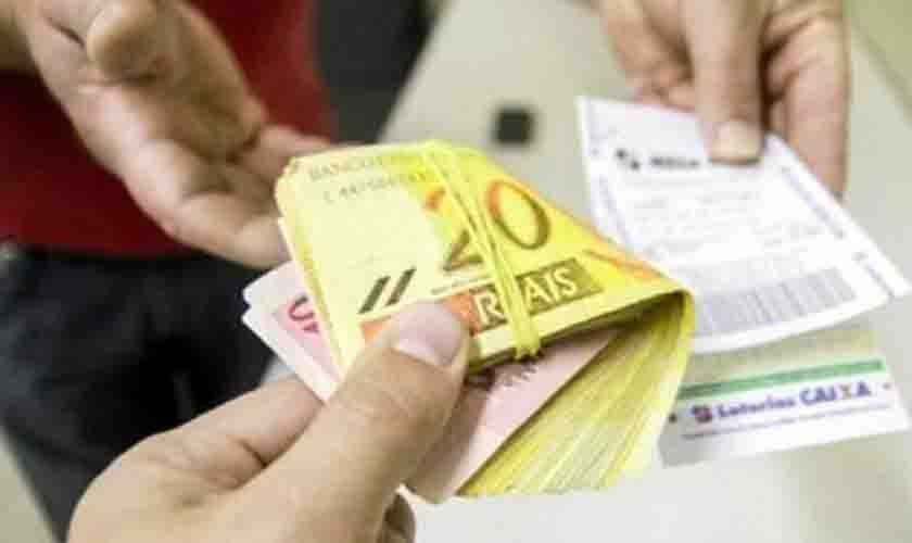 Acusado de aplicar “golpe do bilhete premiado” contra idosa em Minas Gerais vai permanecer preso