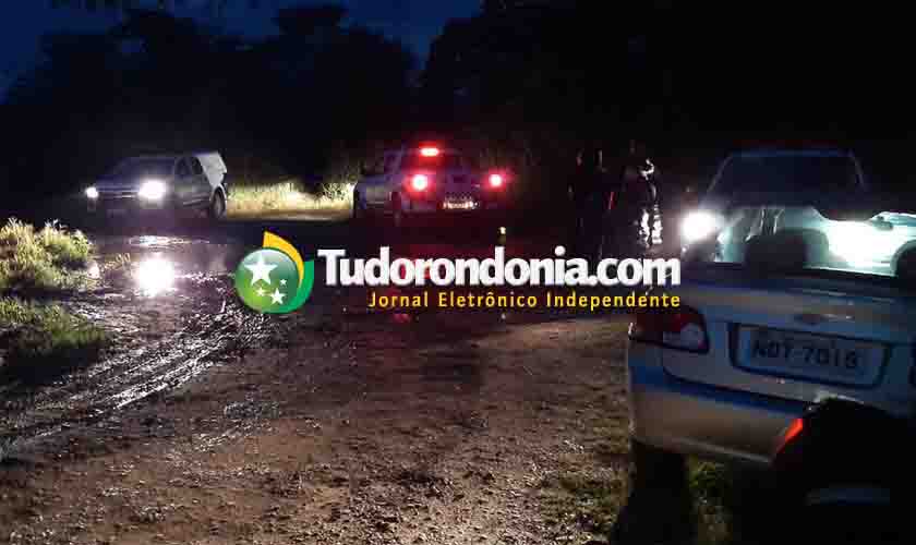 Policial reage a assalto, troca tiros com bandido, que foge baleado