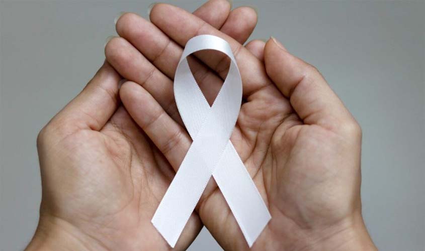 Janeiro Branco inspira análise pessoal e saúde mental ao longo de 2024