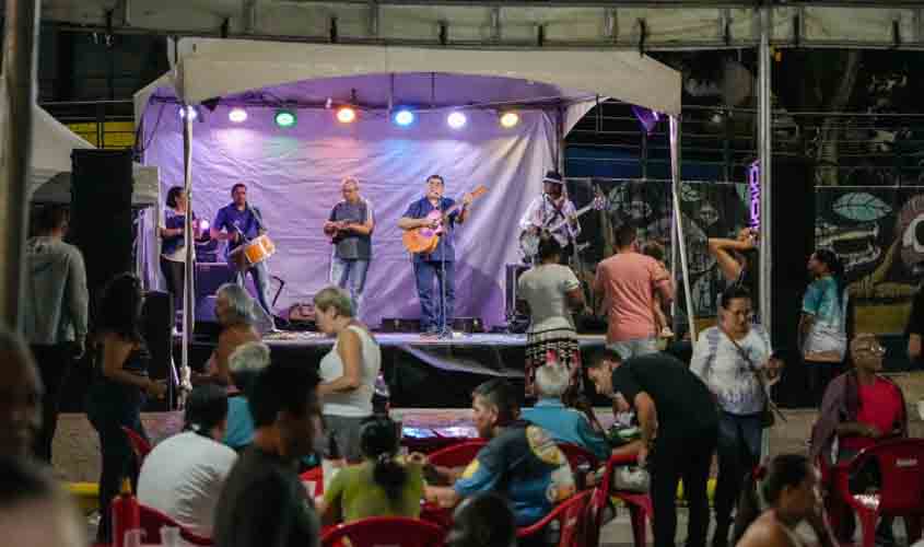 Show de fogos e apresentações musicais encerram comemorações do aniversário de Porto Velho