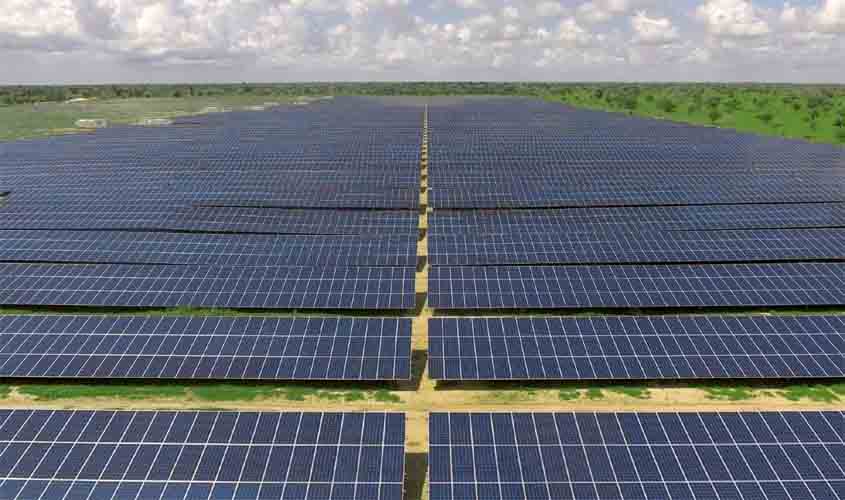 Convicção no direito de ressarcimento aos cortes de geração de grandes usinas solares segue inabalada, afirma ABSOLAR