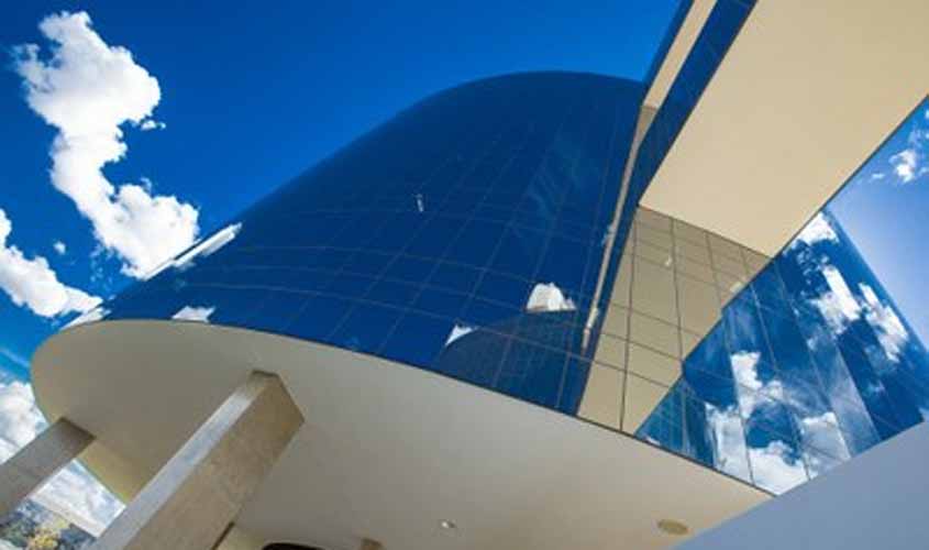 Travestis devem optar se querem ser transferidas para estabelecimentos prisionais femininos, defende PGR