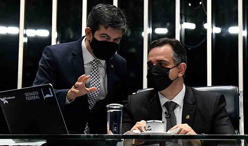 Senado aprova que estados, municípios e setor privado comprem vacinas contra a covid-19