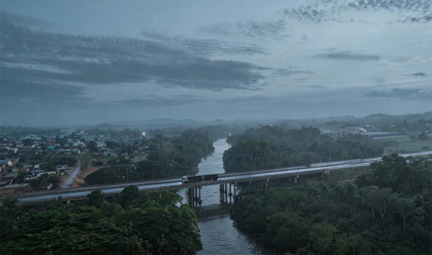 Defesa Civil alerta para chuvas intensas no sábado (28)