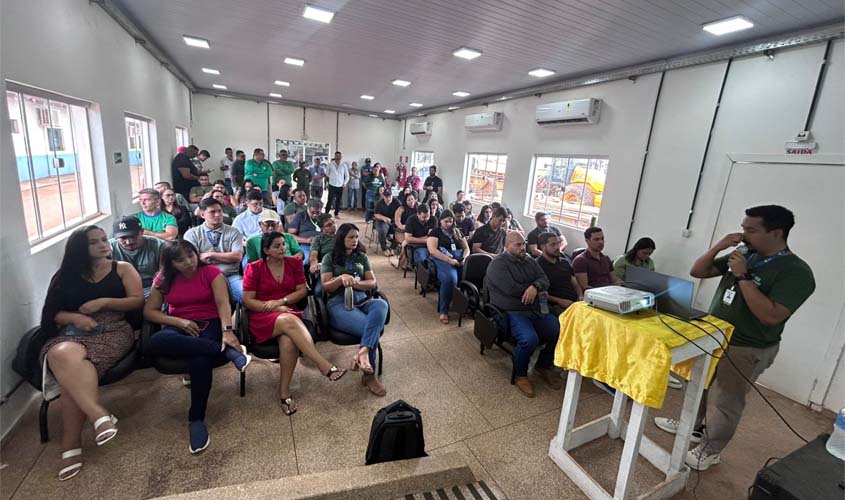 Prefeitura planeja ações com servidores para agricultura