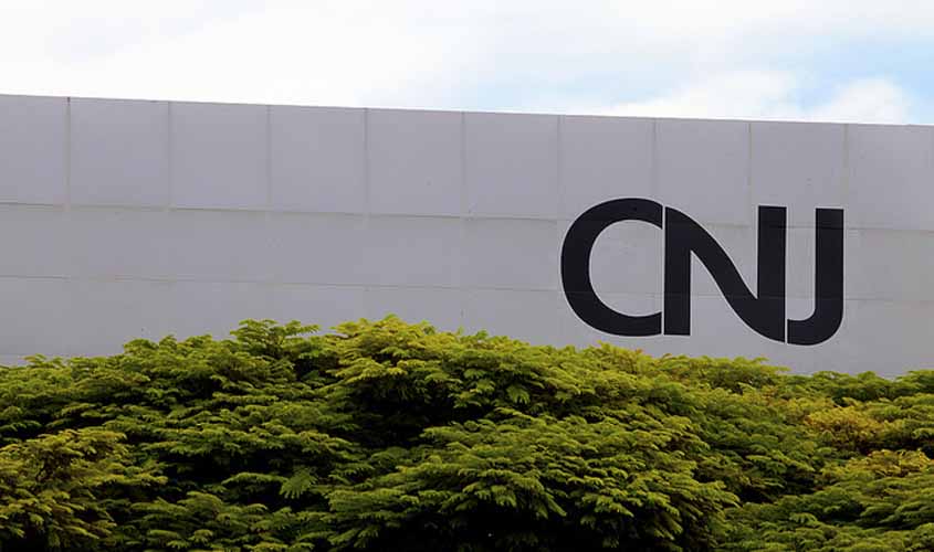 Corregedor pede apuração de representação contra magistrada