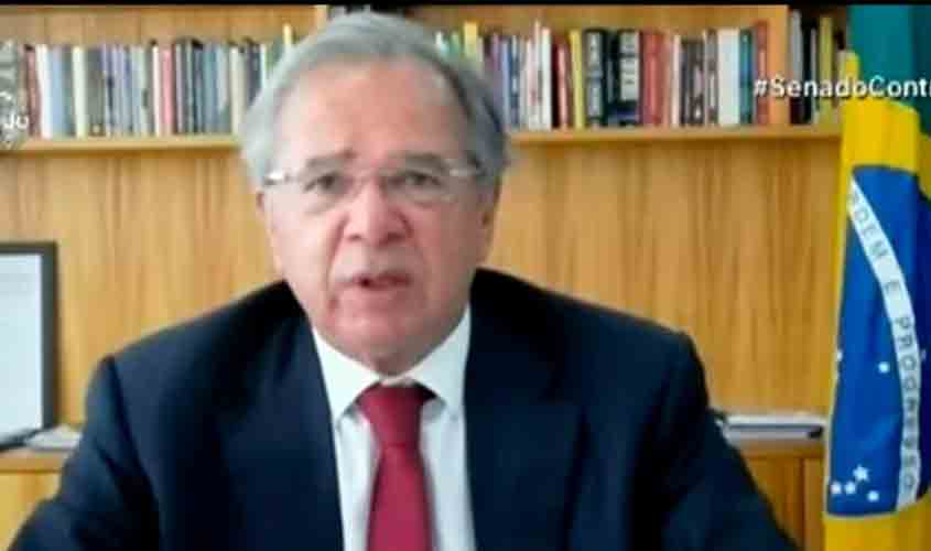 Governo pode dar isenção para empresas que comprarem vacinas, diz Guedes