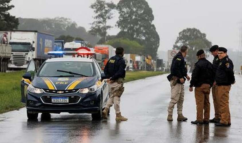 Chuvas fortes ocasionam interdições em BR's do centro ao norte do país