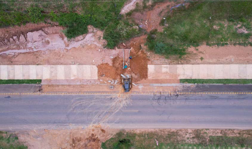 Obras de construção da pista de caminhada seguem em fase final