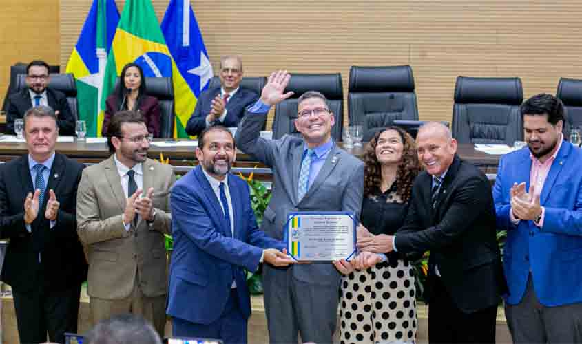 Judiciário prestigia entrega de Título de Cidadão Honorário ao Governador Marcos Rocha