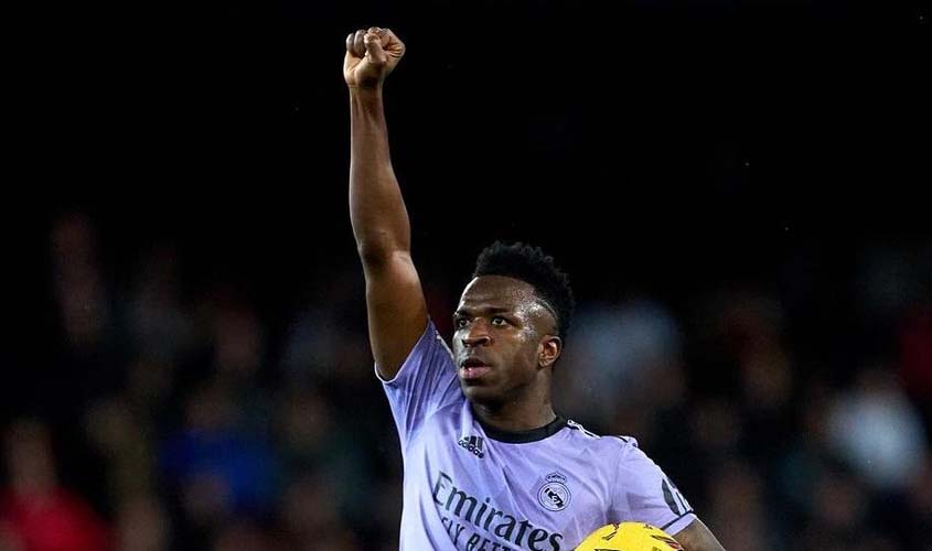 Câmara aprova projeto que cria lista suja do racismo no esporte