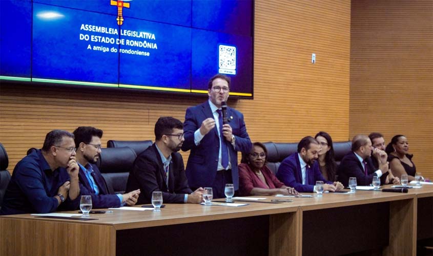 Encontro de vereadores é aberto na Assembleia com autoridades