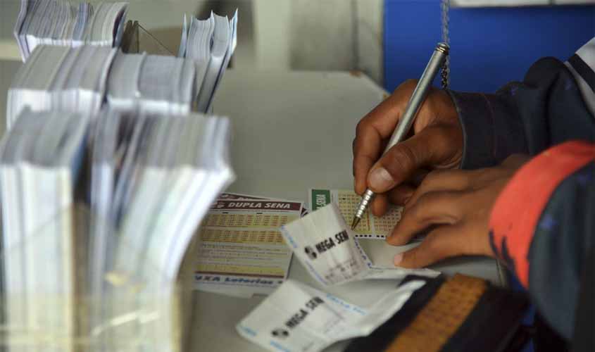 Ninguém acertou as 6 dezenas da Mega-Sena; prêmio vai a R$ 105 milhões