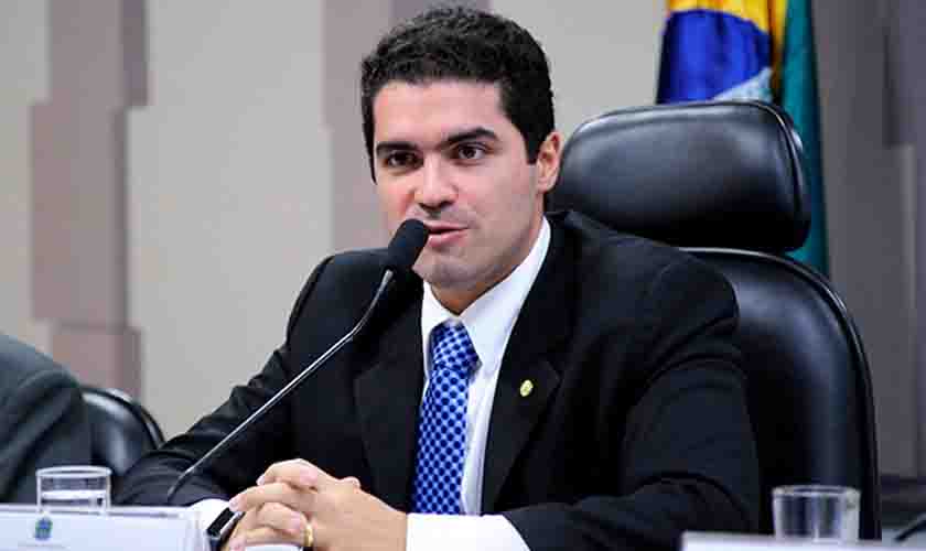 'Eu não sou jogador, mas eu defendo que o país tenha essa atividade legalizada', afirma deputado mineiro