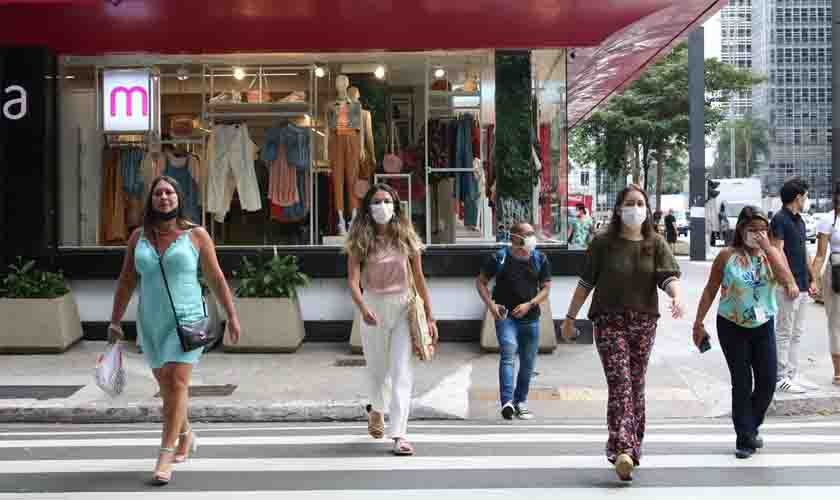 Covid-19: Brasil tem 6.456 casos e 76 mortes pela doença