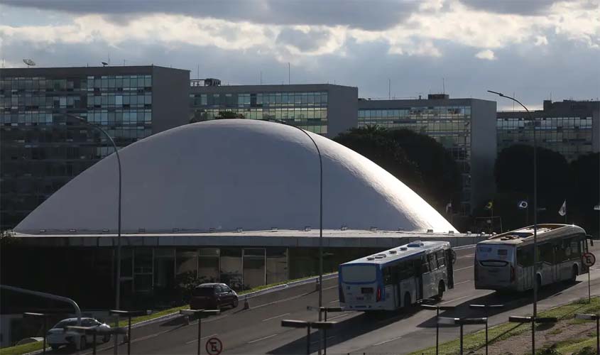 Votação de projeto com novas regras para Dpvat deve ser semana que vem