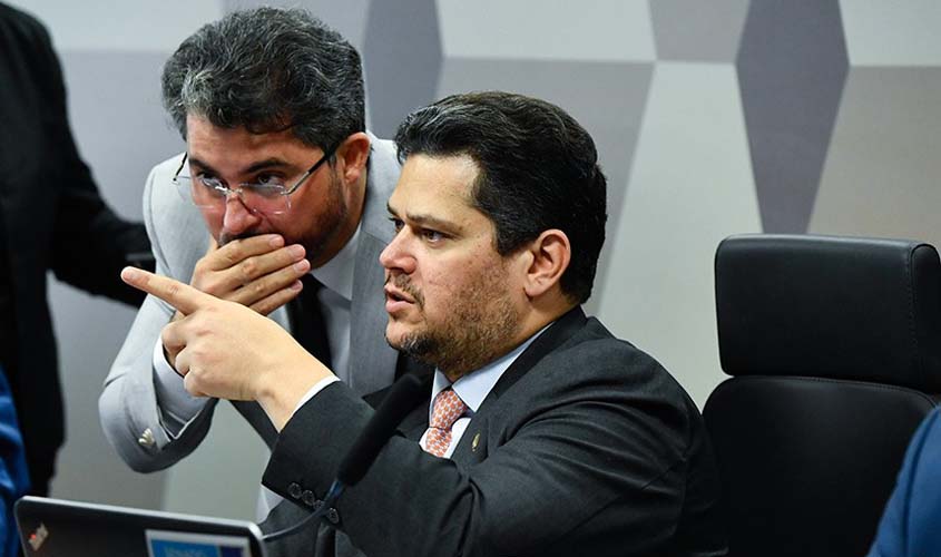 CCJ aprova projeto que cria Cadastro de Pedófilos e Predadores Sexuais