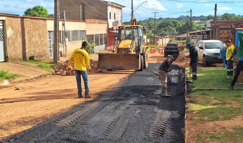 Prefeitura de Porto Velho realiza ação de tapa-buraco na rua Lisboa, bairro Novo Horizonte