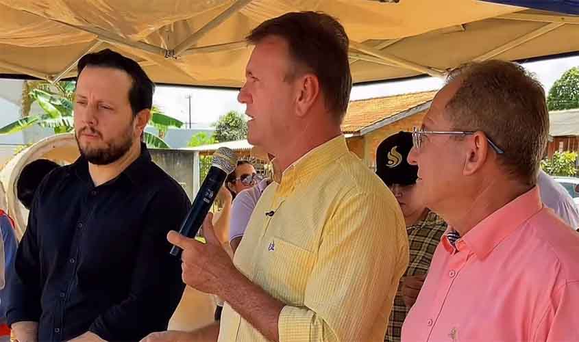 Luizinho Goebel participa de assinatura de Ordem de Serviço para obras no Setor 23 e parabeniza a Prefeitura de Vilhena pela iniciativa