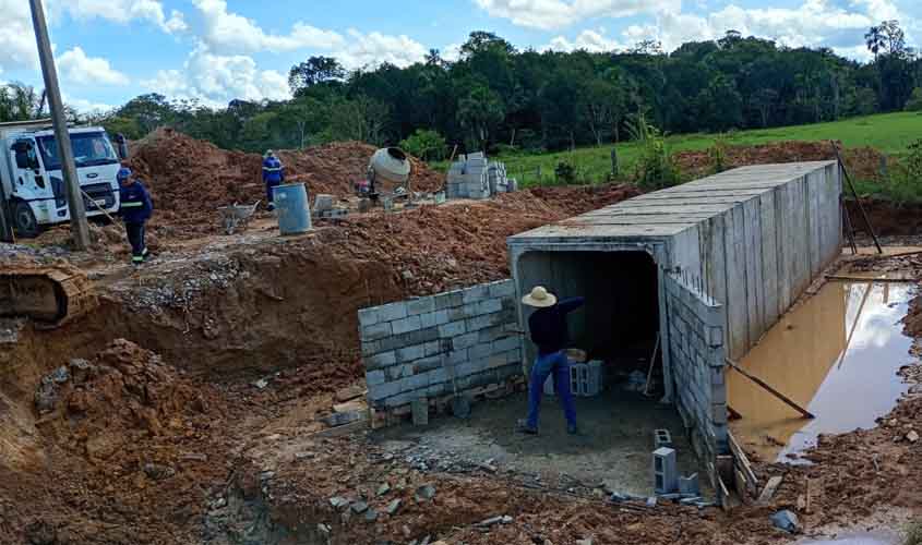 Prefeitura intensifica manutenção viária e avança com operação 'tapa-buracos'