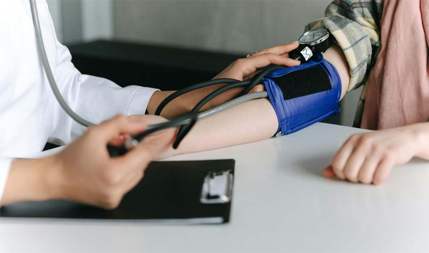 Pressão alta: alimentos comuns podem prejudicar o controle