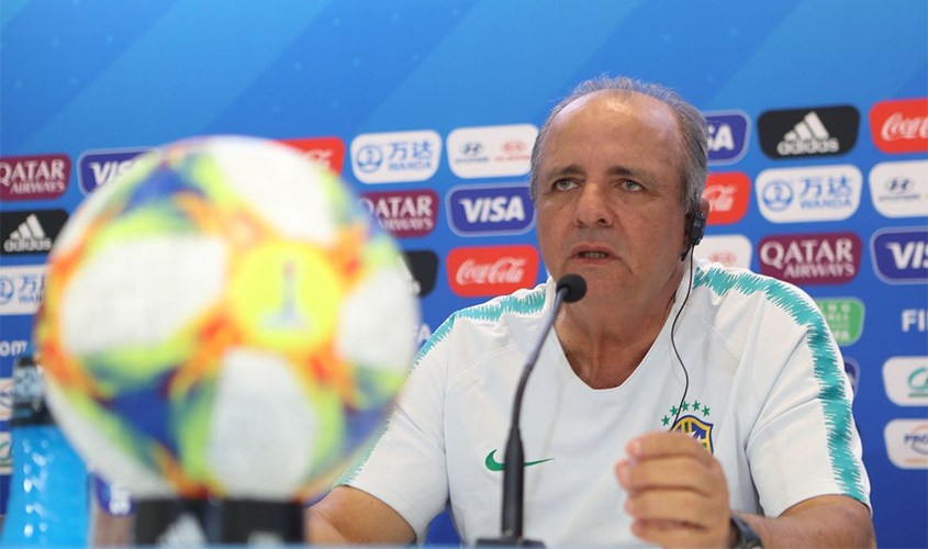 Morre Vadão, ex-técnico da seleção feminina de futebol, aos 63 anos