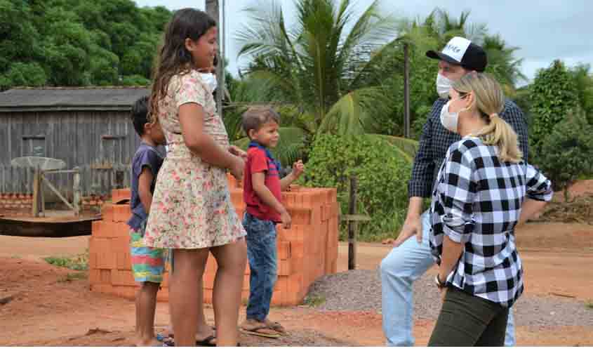 Presidente Alex Redano acompanha ações no Bom Futuro